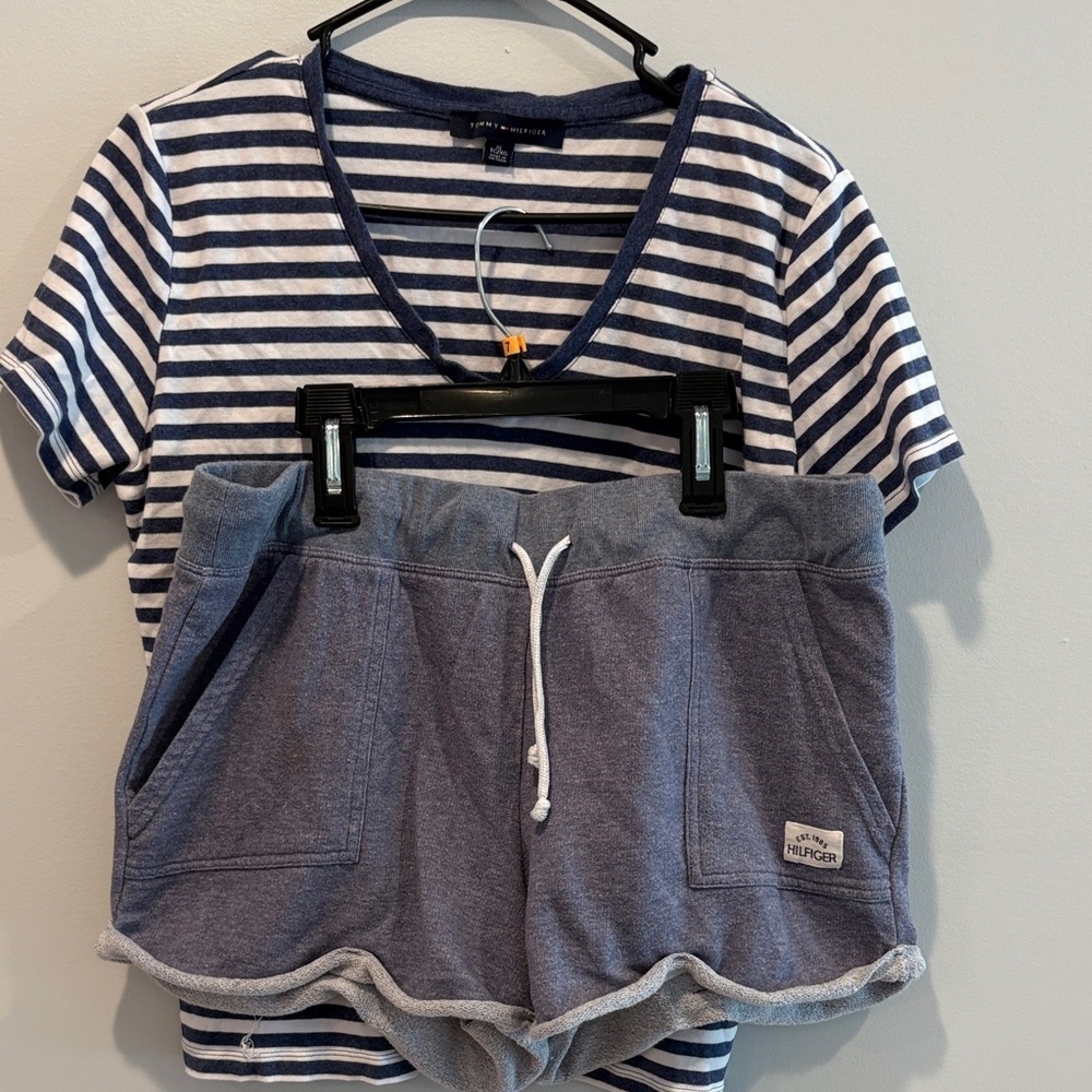 Set Tommy Hilfiger Navy and White Striped Top